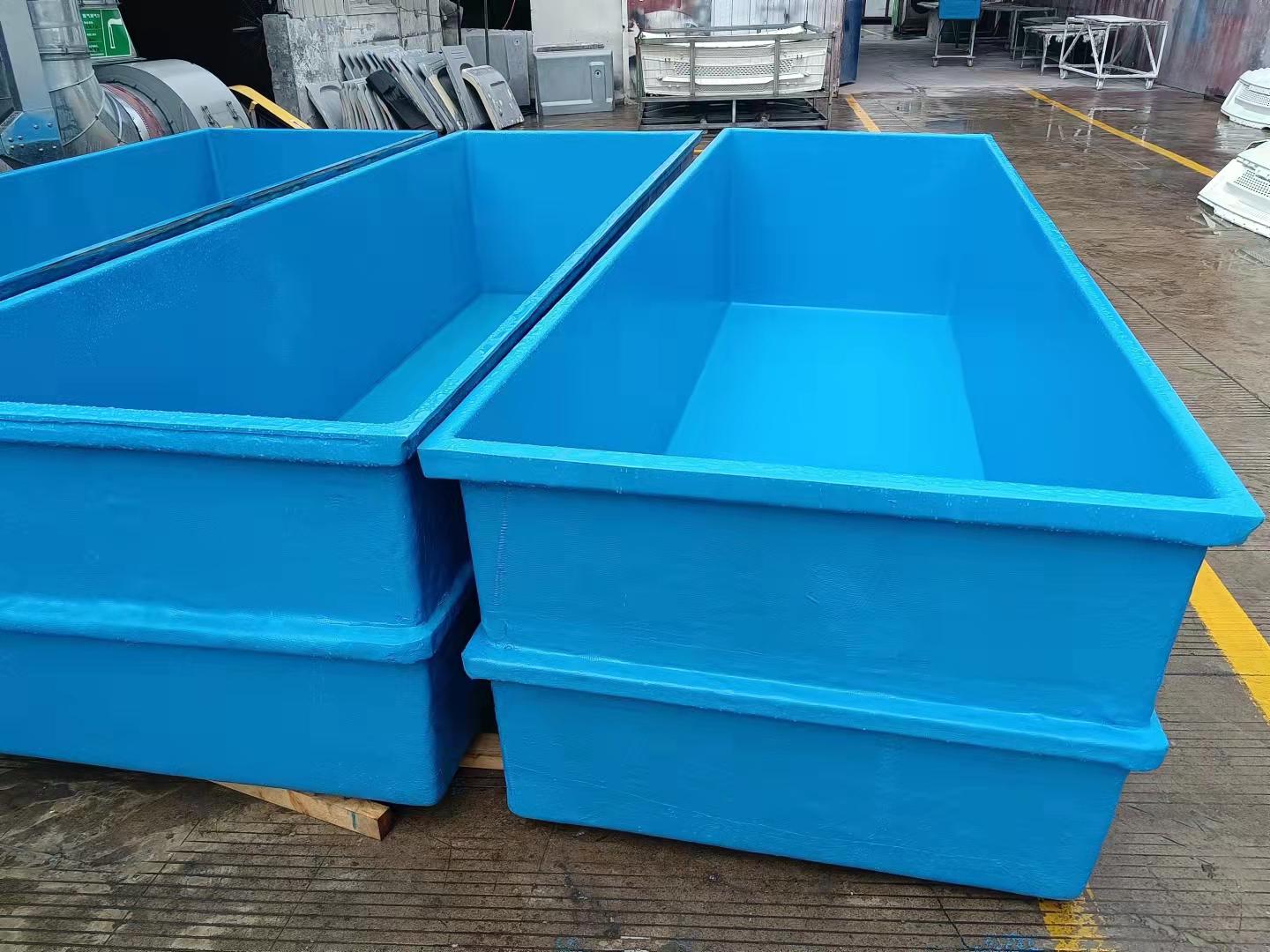 Fiberglass rectangular tank for aquaculture fish farm