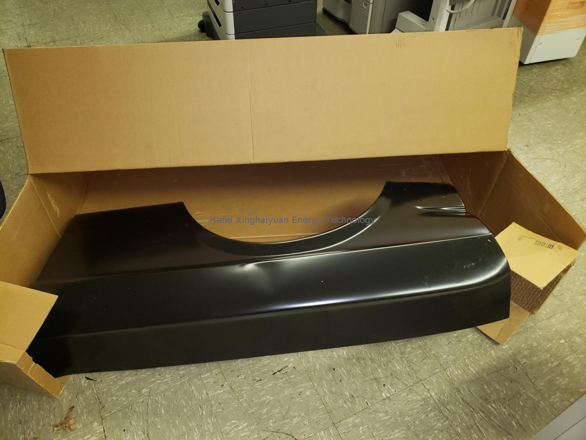 How Are Fiberglass Auto Parts Made for OEM Applications?